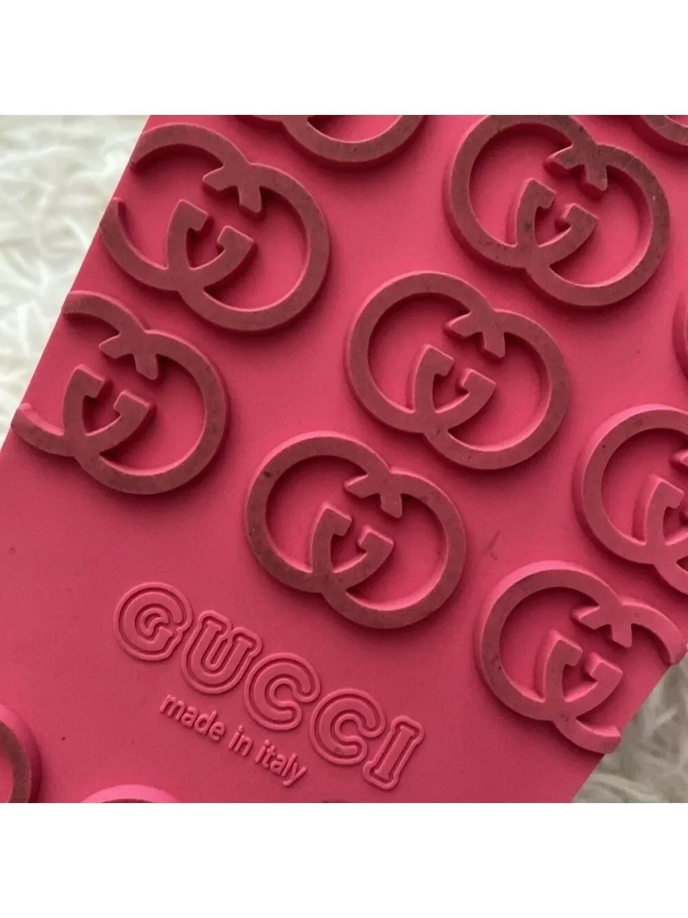 Gucci platform Pink Slide rubber Sandals with Iconic Logo